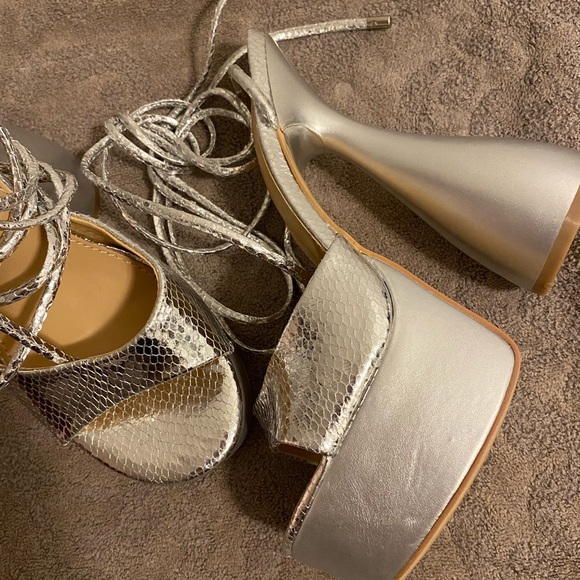 Metallic Disco Platform Heels - Picture 7 of 12